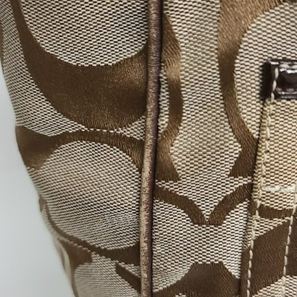 Coach Signature Ergo Shoulder Bag # 11603 - Picture 7 of 8